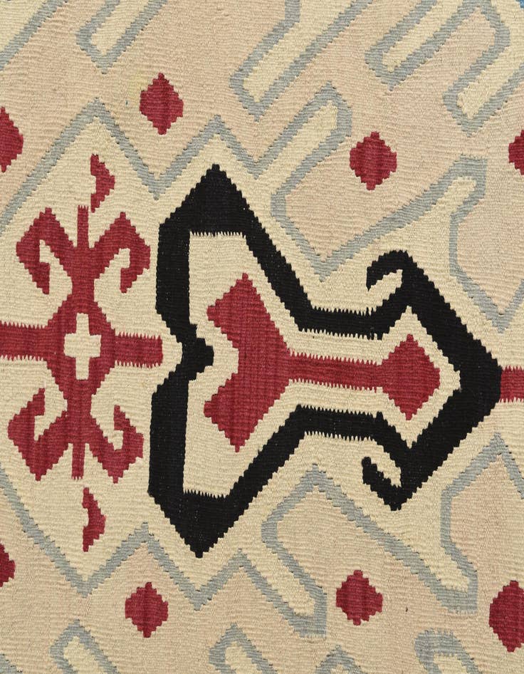 Detail image of  6' 1 x 8'  Hand Woven Kilim Modern Wool Rug