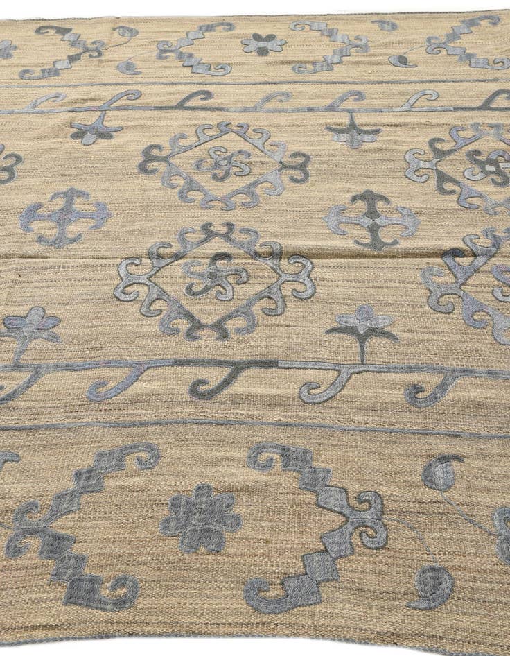 Detail image of  6' 8 x 9' 5  Hand Woven Kilim Modern Wool Rug