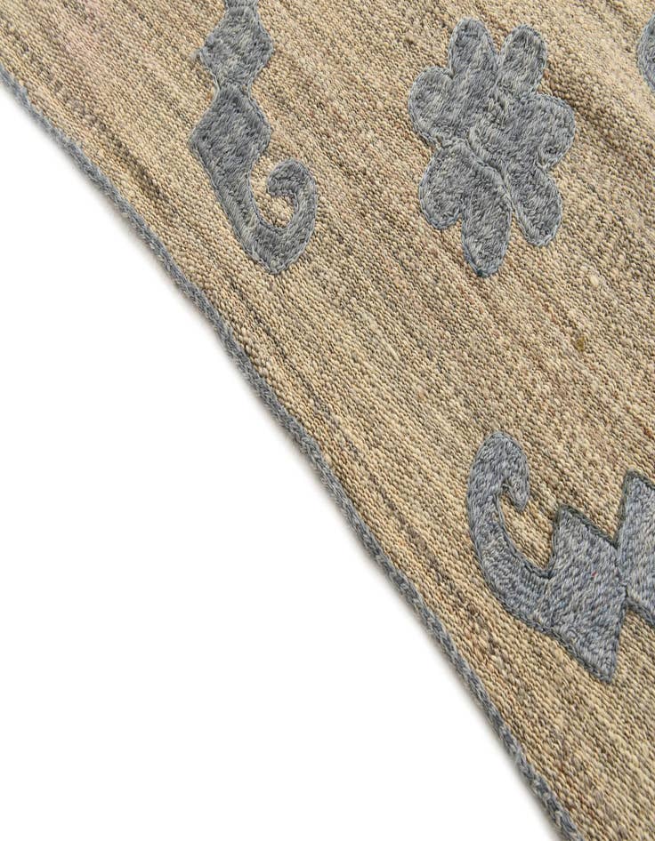 Detail image of  6' 8 x 9' 5  Hand Woven Kilim Modern Wool Rug