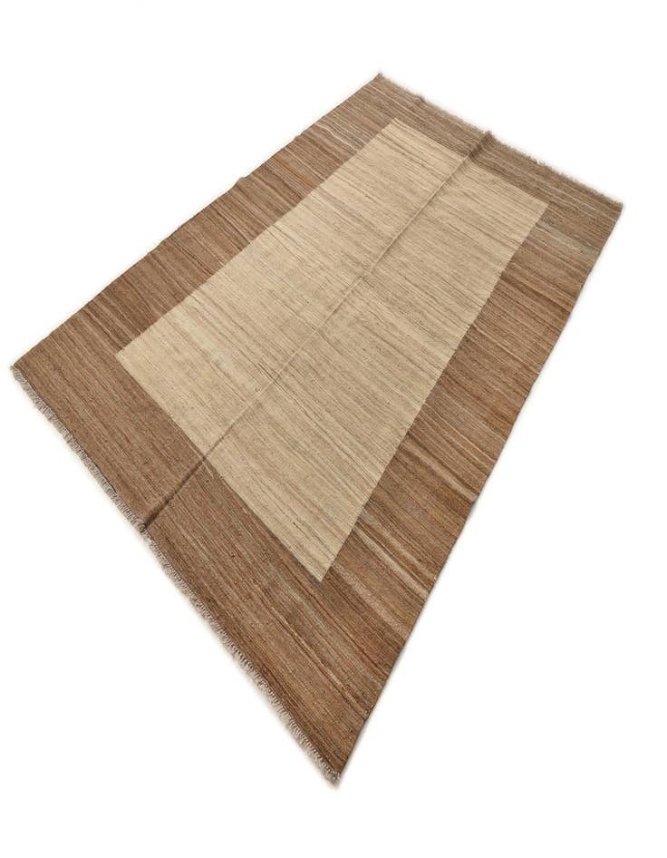 Detail image of  6' 5 x 9' 11  Hand Woven Kilim Modern Wool Rug