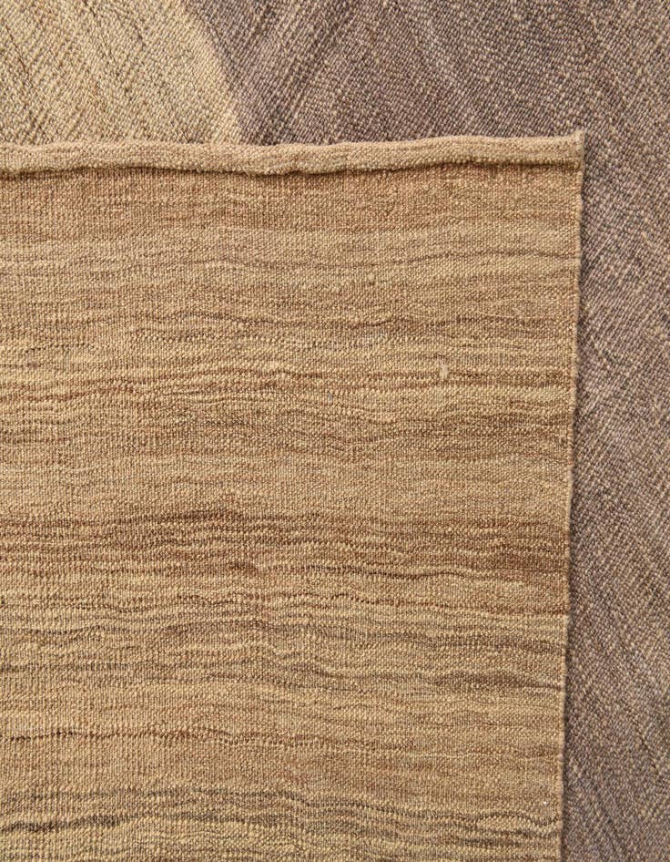 Detail image of  6' 8 x 9' 8  Hand Woven Kilim Modern Wool Rug