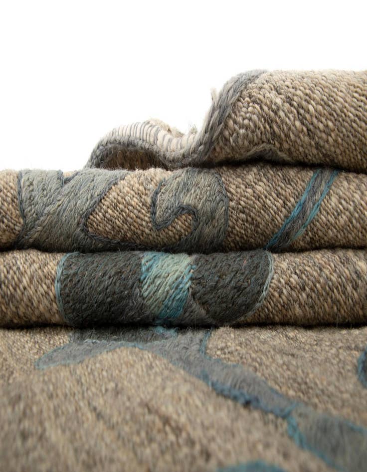 Detail image of  5' 11 x 7' 8  Hand Knotted Kilim Wool Rug