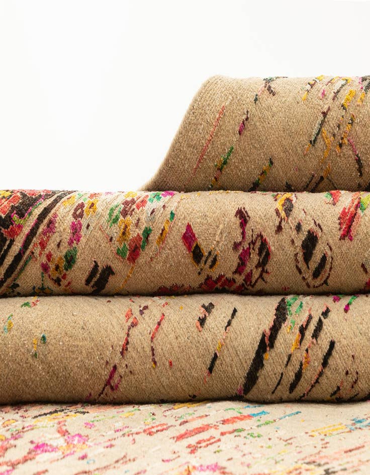 Detail image of  9' 10 x 13' 1  Hand Knotted Kundan Rug