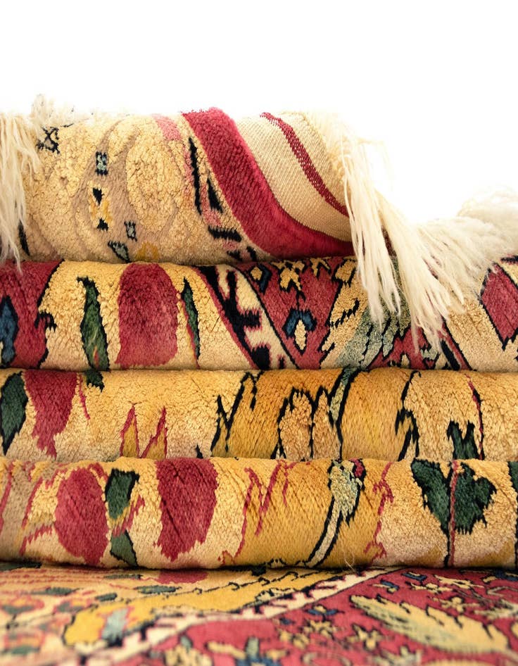 Detail image of  6' 5 x 9' 6  Hand Knotted Kurdish-Gabbe Persian Wool Rug