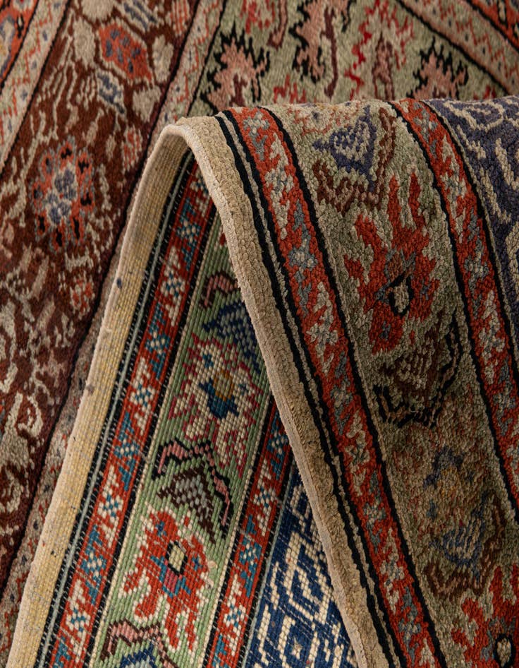 Detail image of  3' 10 x 5' 11  Hand Knotted Lahour Oriental Wool Rug