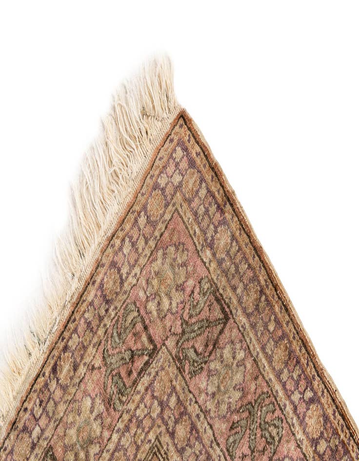 Detail image of  3' x 4' 1  Hand Knotted Lahour Wool Rug