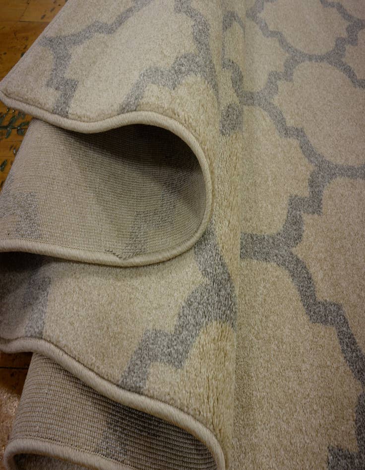 Detail image of  5' x 8' Lattice Rug