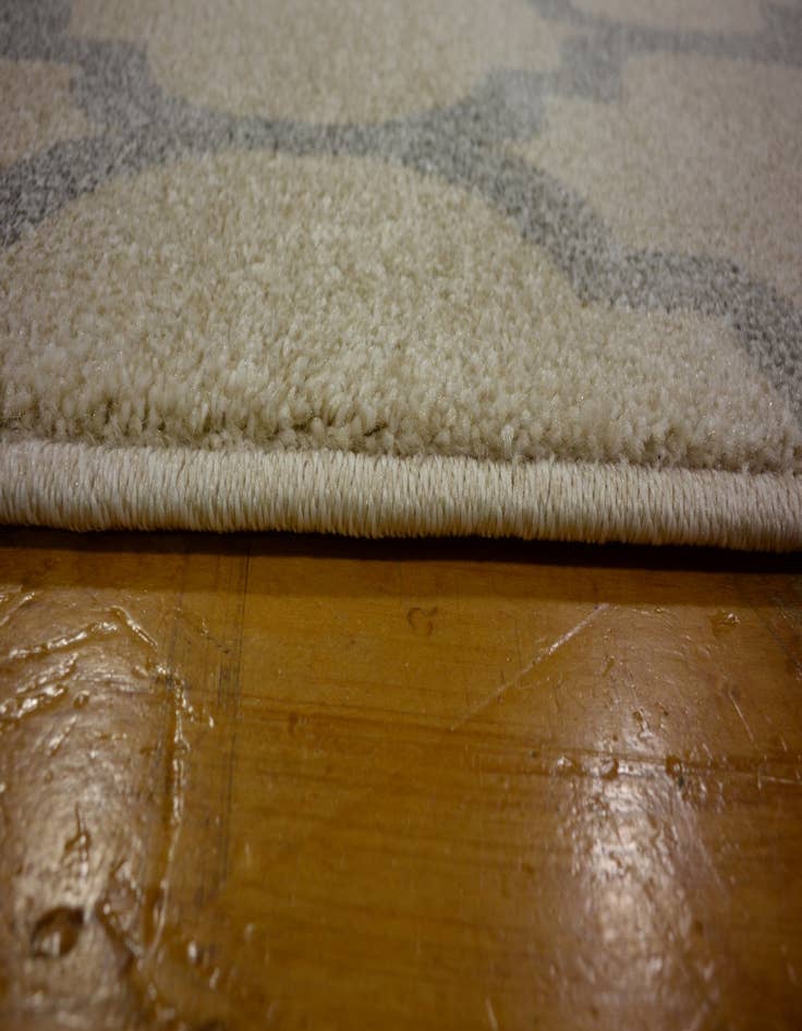 Detail image of  5' x 8' Lattice Rug