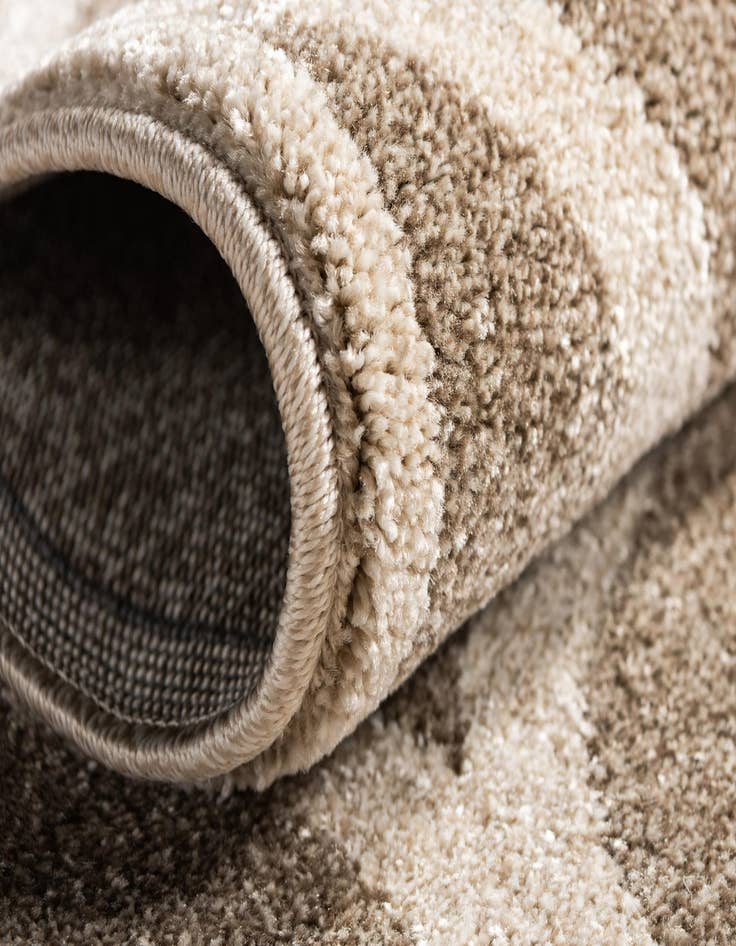 Detail image of  3' 3 x 5' 3 Lattice Rug