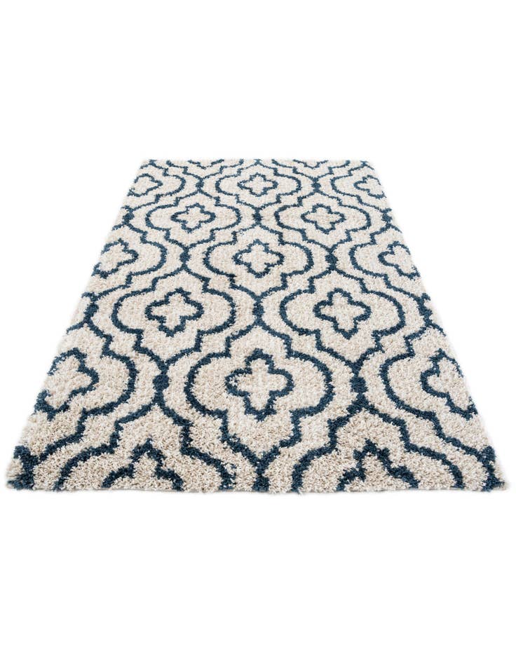 Detail image of  5' 3 x 7' 8 Lattice Shag Rug
