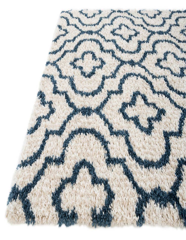 Detail image of  5' 3 x 7' 8 Lattice Shag Rug