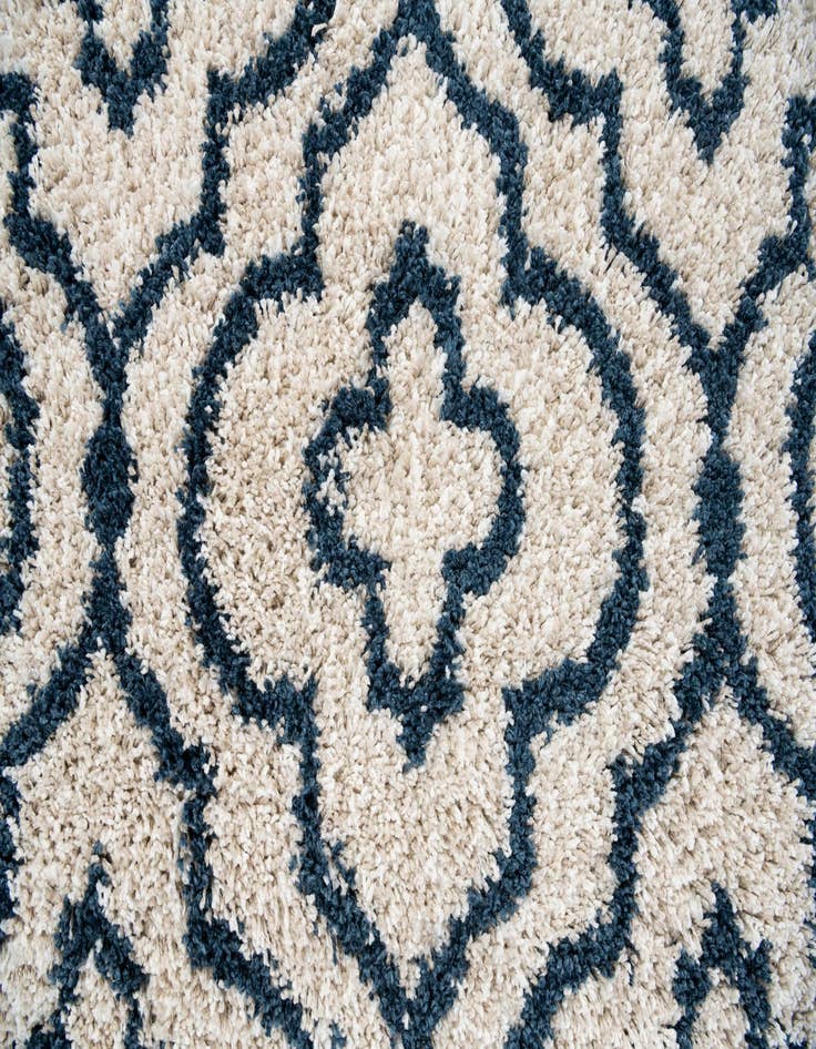 Detail image of  5' 3 x 7' 8 Lattice Shag Rug