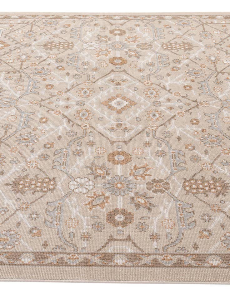 Detail image of  5' 5 x 7' 9 Lola Rug