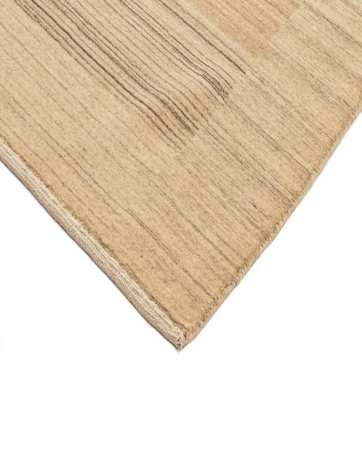 Detail image of  4' 11 x 6' 7 Loriloom Rug