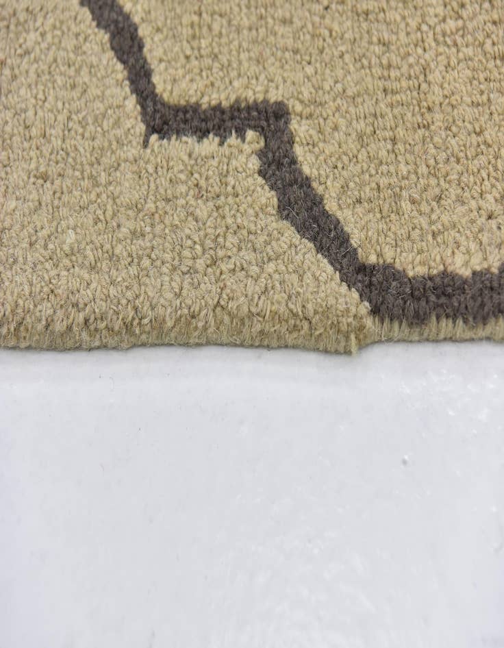 Detail image of  5' x 8' Luna Wool Rug