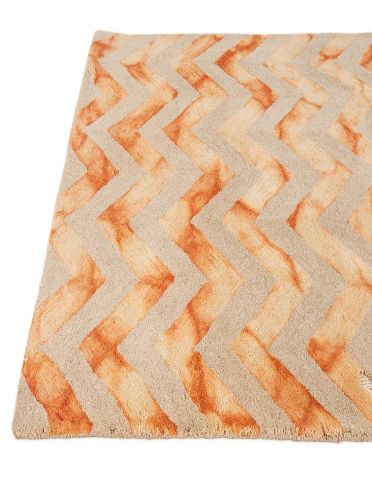 Detail image of  3' 10 x 5' 10 Luna Wool Rug