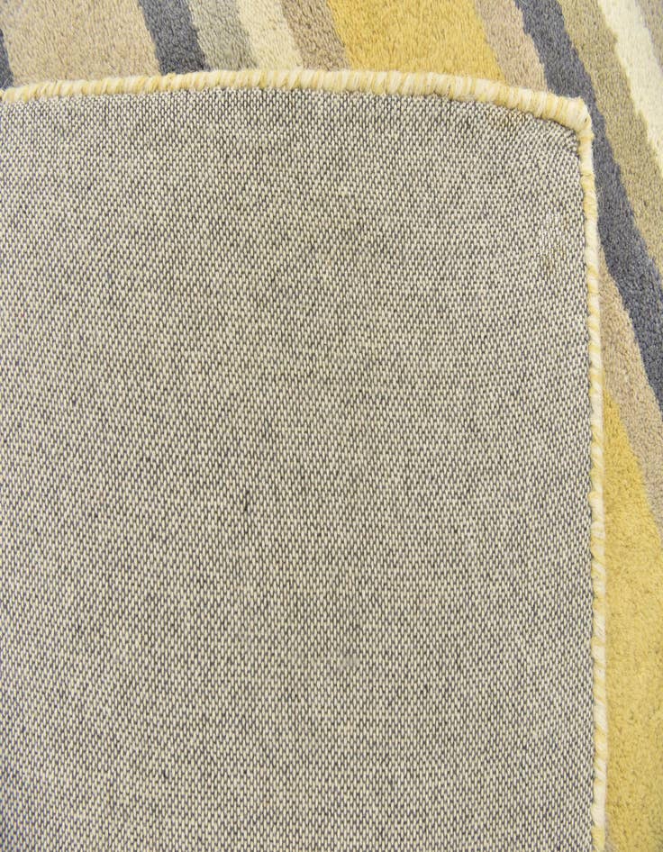 Detail image of  4' x 5' 6 Luna Wool Rug