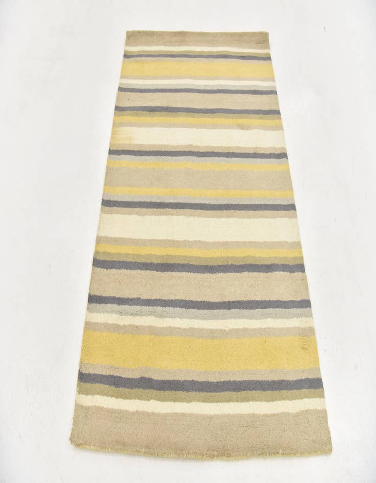 Detail image of  3' 10 x 5' 7 Luna Wool Rug
