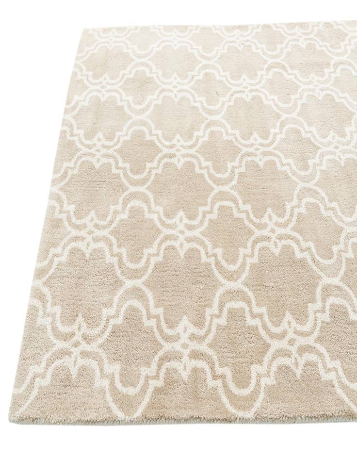 Detail image of  5' x 7' 6 Luna Rug