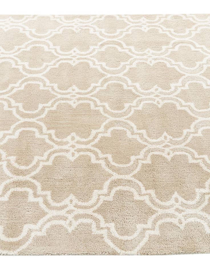 Detail image of  5' x 7' 6 Luna Rug