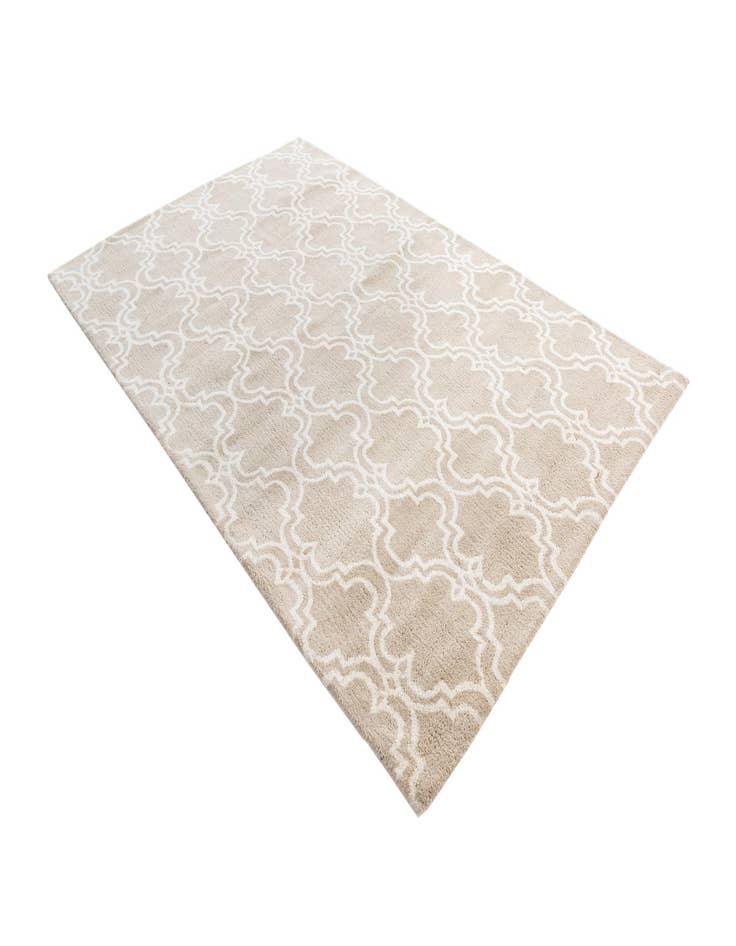 Detail image of  4' 10 x 7' 6 Luna Rug