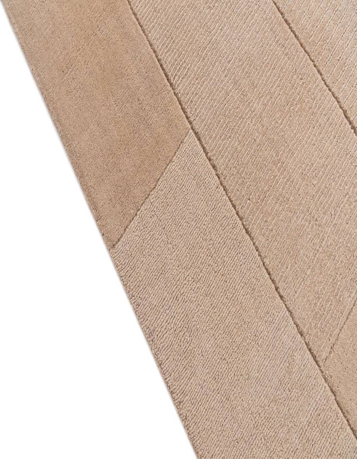 Detail image of  5' x 8' Luna Rug