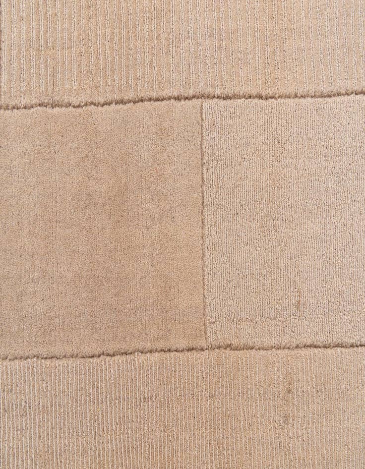 Detail image of  5' x 8' Luna Rug