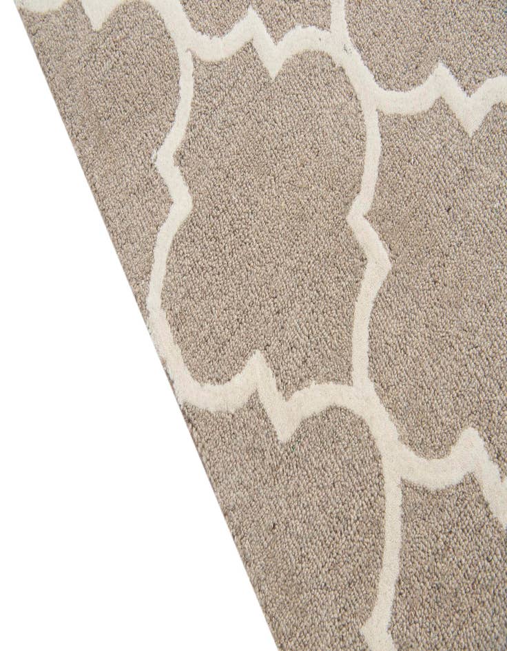 Detail image of  5' 1 x 8' Luna Rug