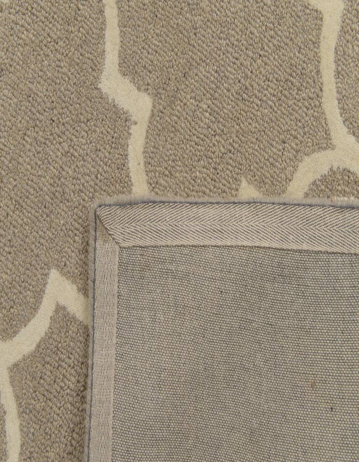 Detail image of  5' 1 x 8' 2 Luna Rug
