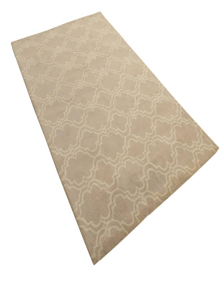 Detail image of  5' x 8' Luna Wool Rug