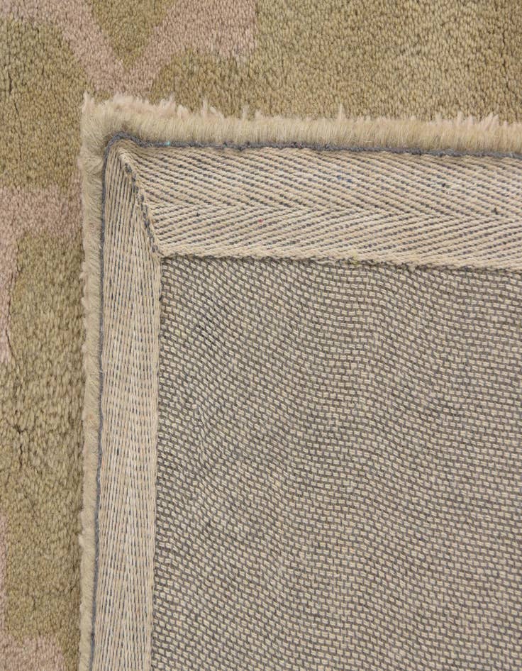 Detail image of  5' x 7' 10 Luna Wool Rug