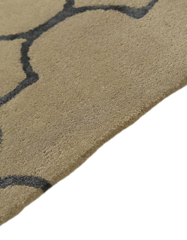 Detail image of  8' x 10' Luna Rug