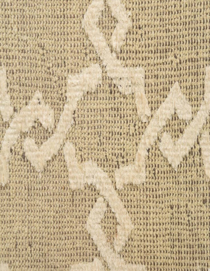 Detail image of  7' 8 x 9' 9  Hand Knotted Luna Rug