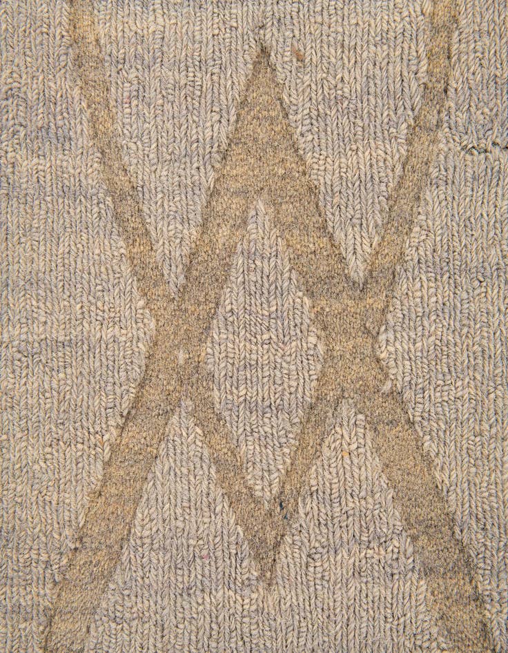 Detail image of  7' 9 x 9' 9 Luna Rug