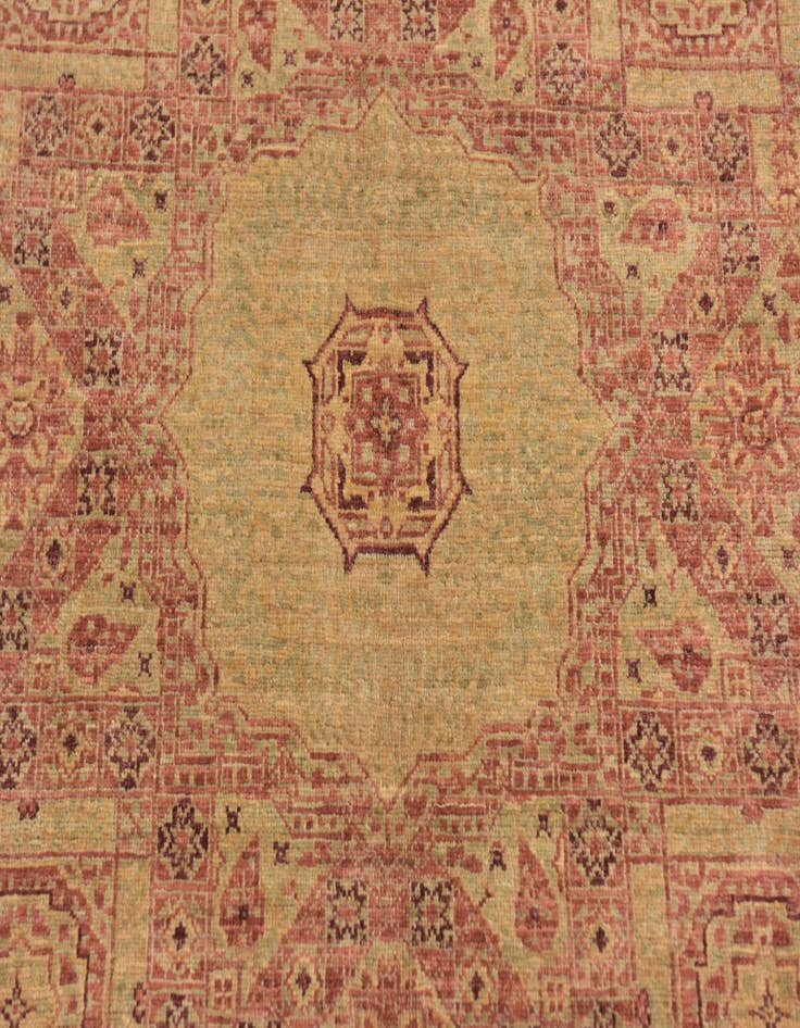 Detail image of  4' 3 x 5' 10  Hand Knotted Mamluk Ziegler Oriental Rug