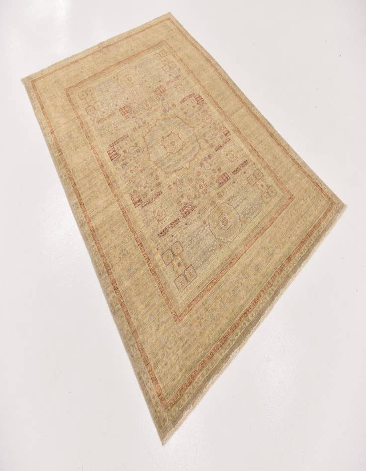 Detail image of  4' 10 x 6' 8  Hand Knotted Mamluk Ziegler Oriental Rug