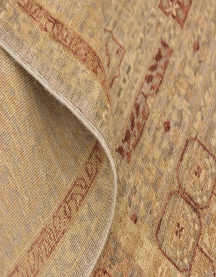 Detail image of  4' 10 x 6' 8  Hand Knotted Mamluk Ziegler Oriental Rug