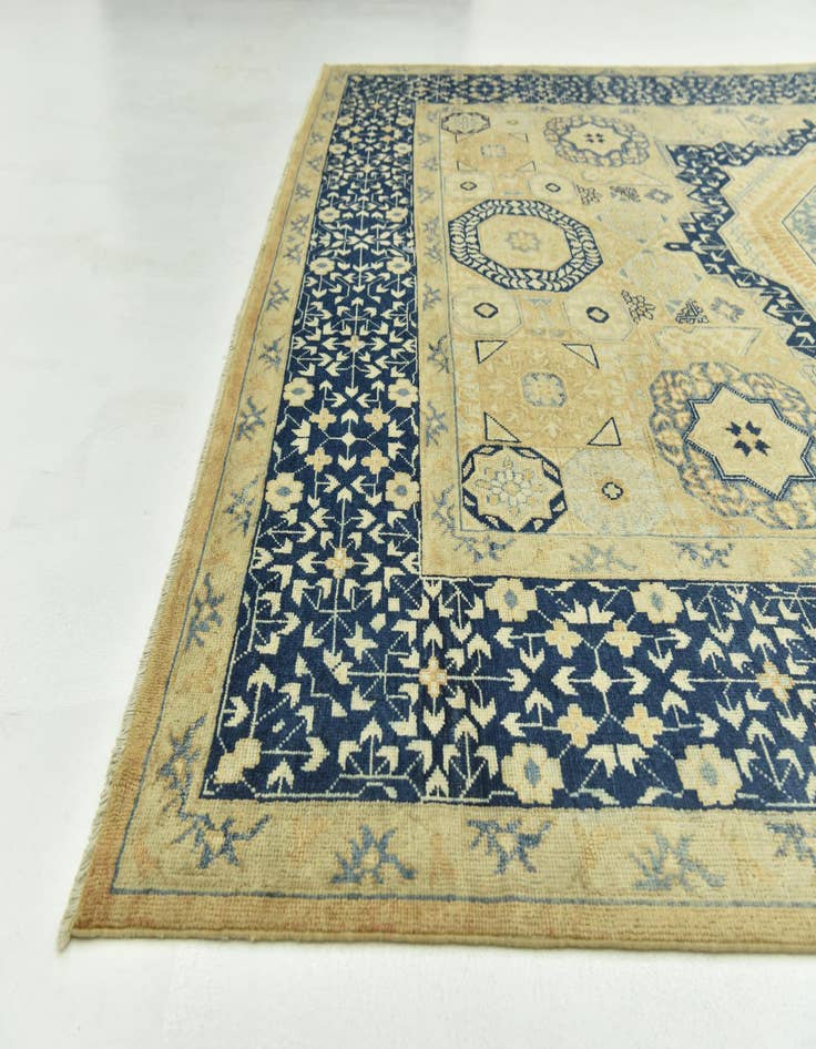 Detail image of  8' 9 x 11' 3  Hand Knotted Mamluk Ziegler Rug