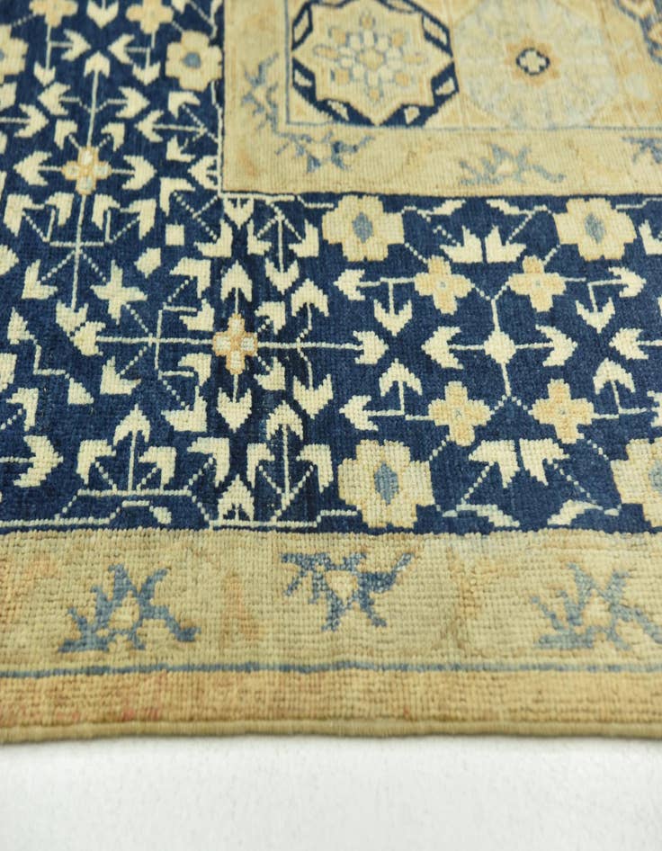 Detail image of  8' 9 x 11' 3  Hand Knotted Mamluk Ziegler Rug