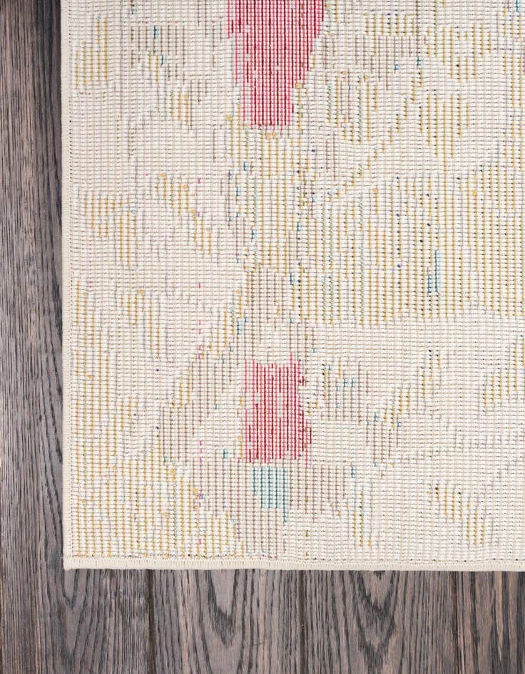 Detail image of  7' x 10'  Washable Mesa Rug