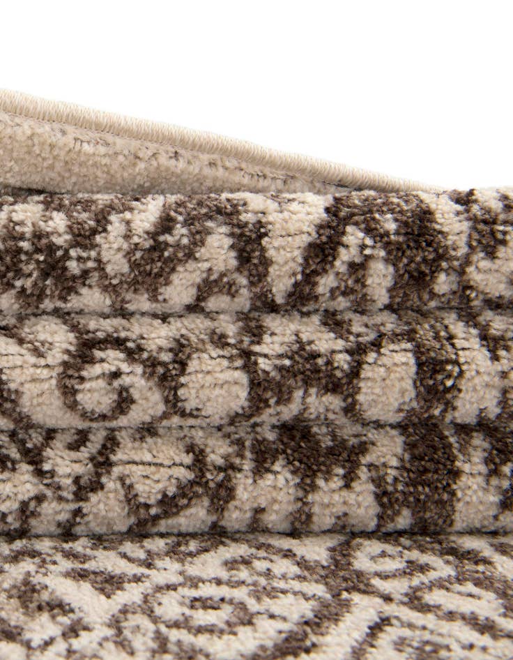 Detail image of  6' x 9' Miranda Rug