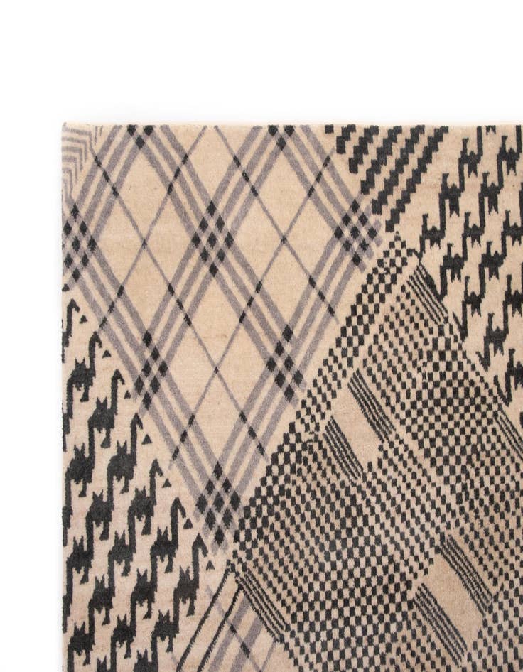 Detail image of  7' 9 x 9' 3 Modern Manshu Wool Rug