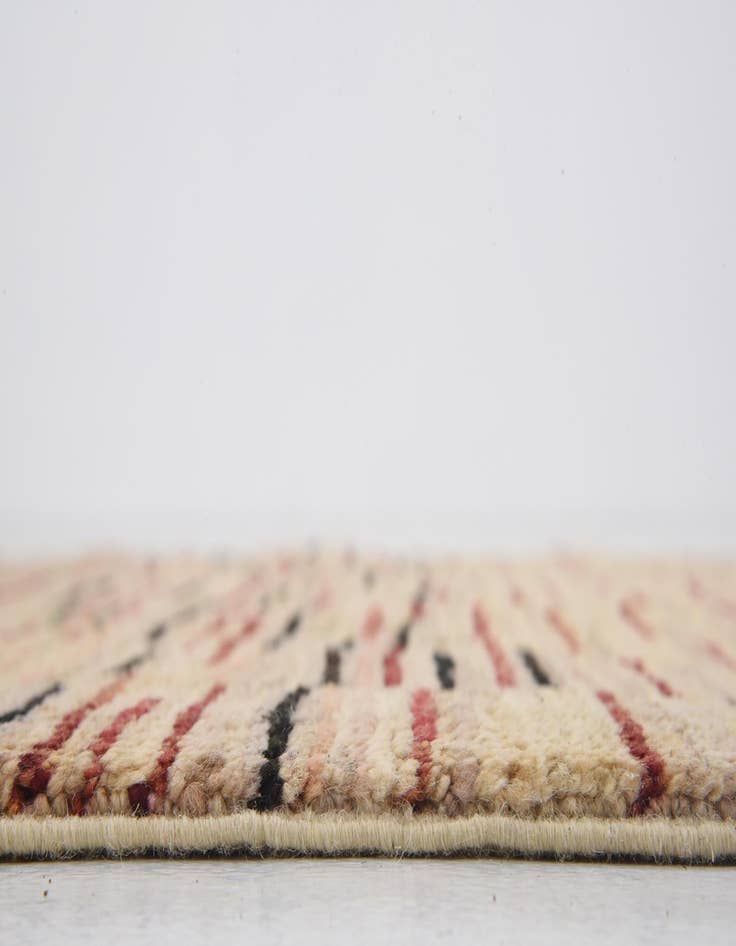 Detail image of  3' 7 x 6'  Hand Knotted Modern Ziegler Oriental Rug