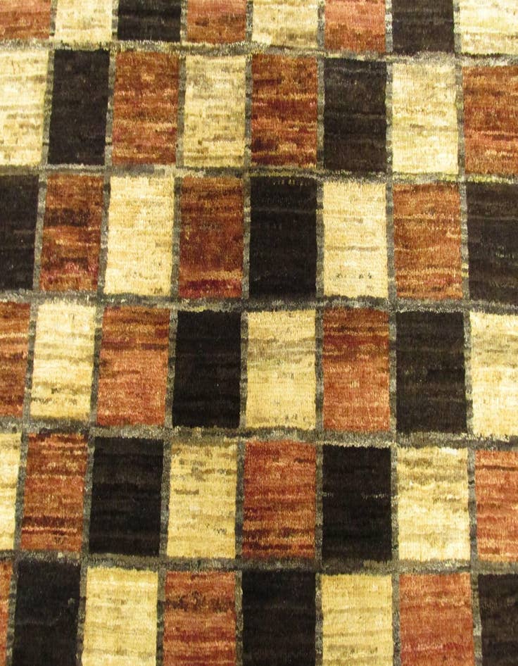 Detail image of  4' 7 x 6' 8  Hand Knotted Modern Ziegler Oriental Rug