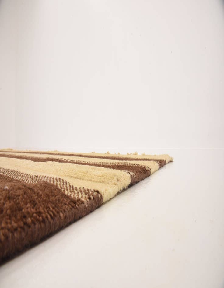 Detail image of  6' 6 x 10'  Hand Knotted Modern Ziegler Oriental Rug