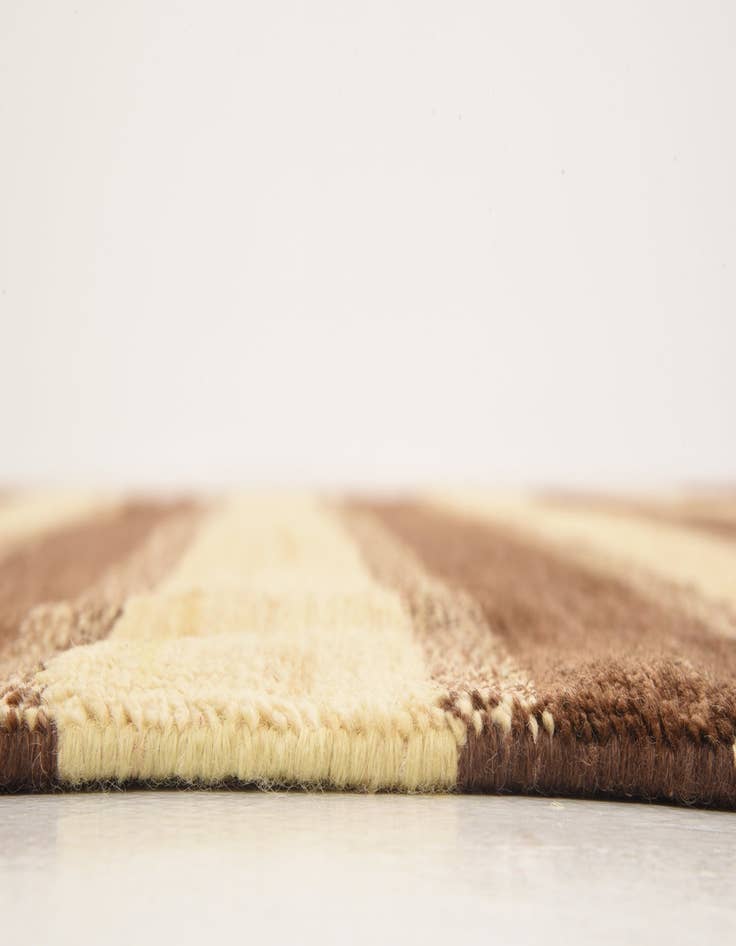 Detail image of  6' 6 x 10'  Hand Knotted Modern Ziegler Oriental Rug