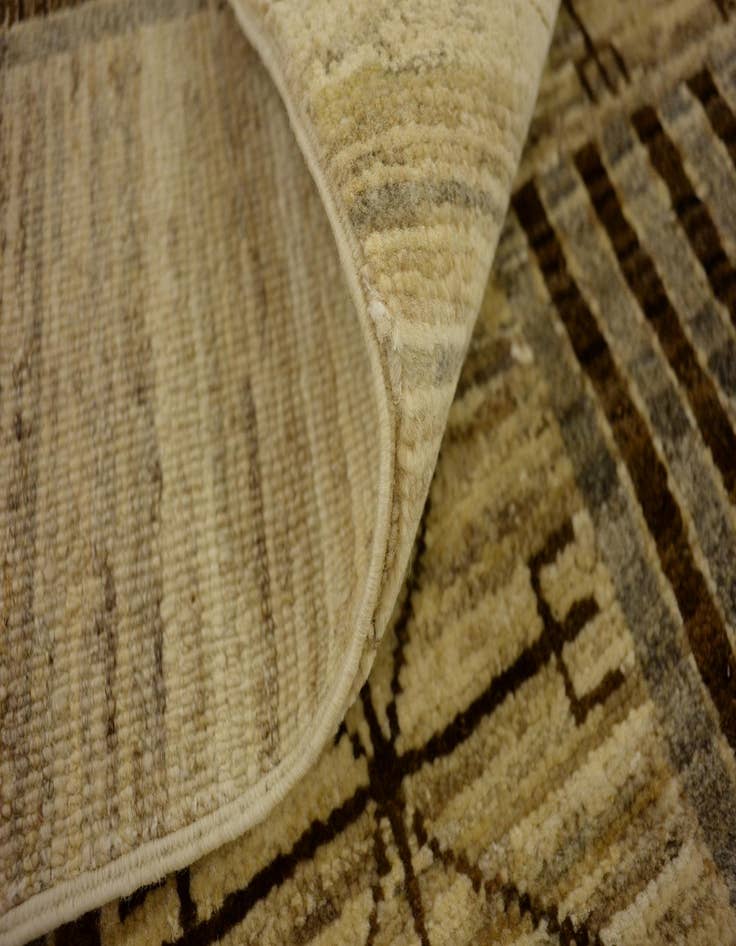 Detail image of  6' 6 x 9' 6  Hand Knotted Modern Ziegler Oriental Rug