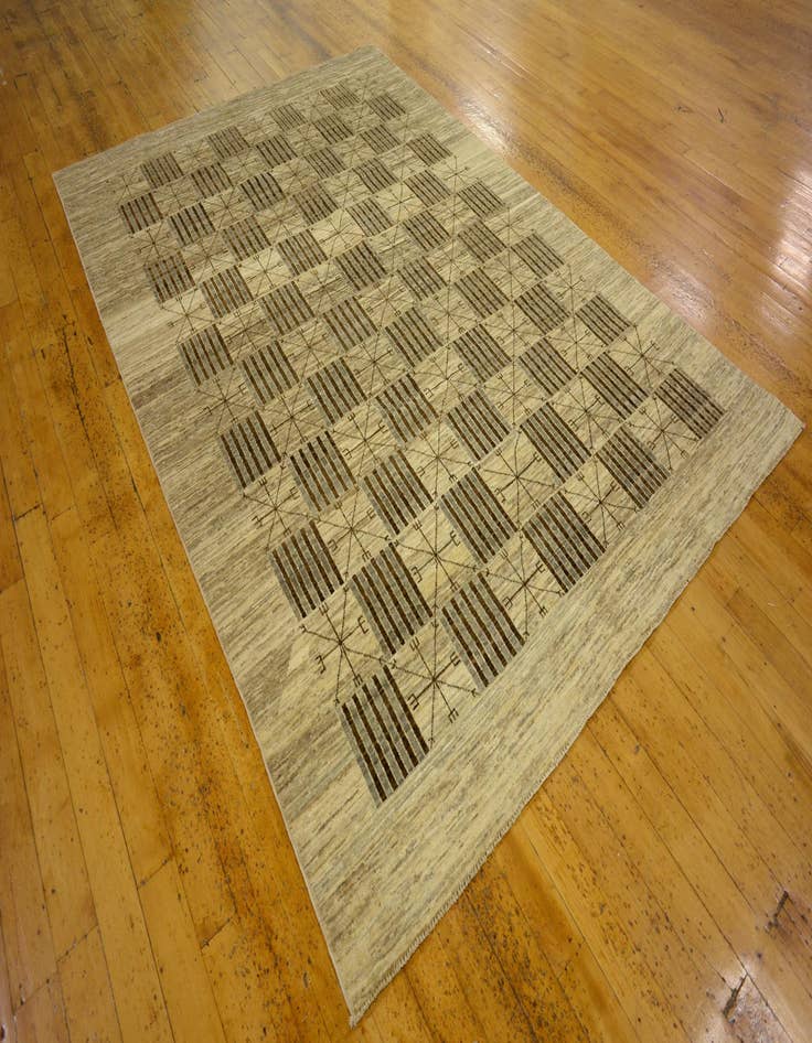 Detail image of  6' 6 x 9' 6  Hand Knotted Modern Ziegler Oriental Rug