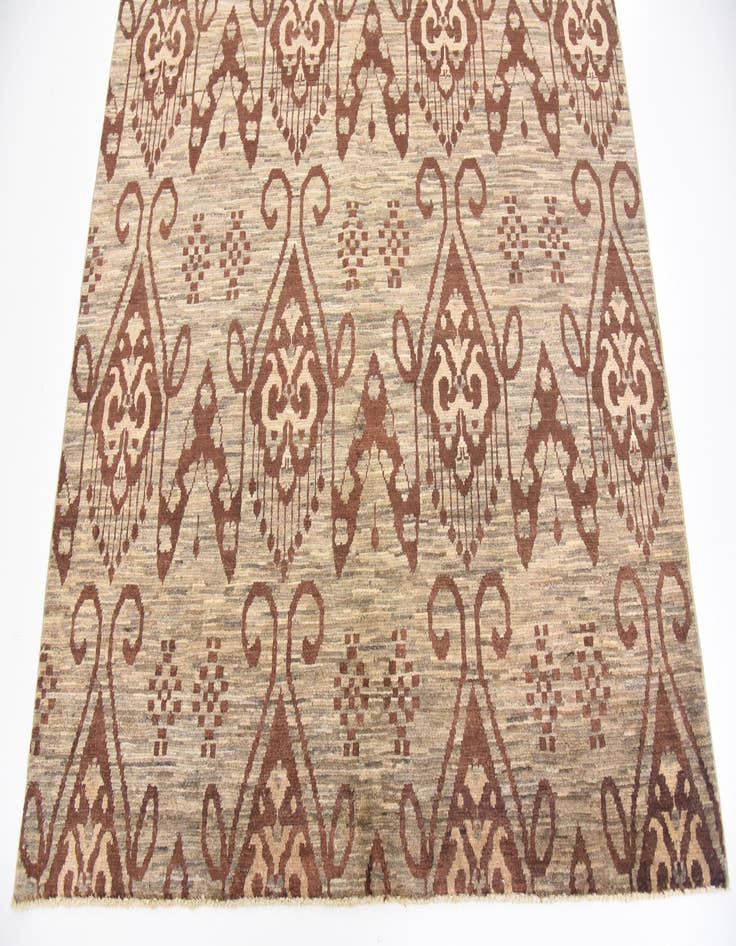 Detail image of  5' 7 x 7' 10  Hand Knotted Modern Ziegler Rug