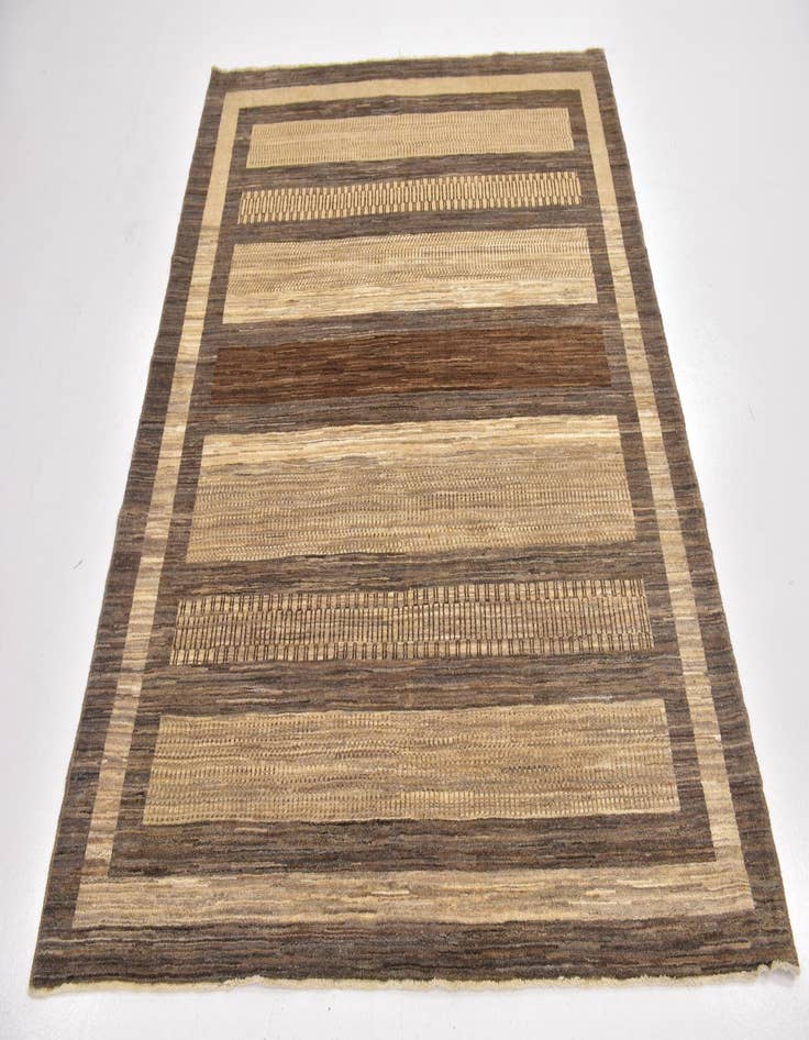 Detail image of  5' 2 x 6' 2  Hand Knotted Modern Ziegler Rug